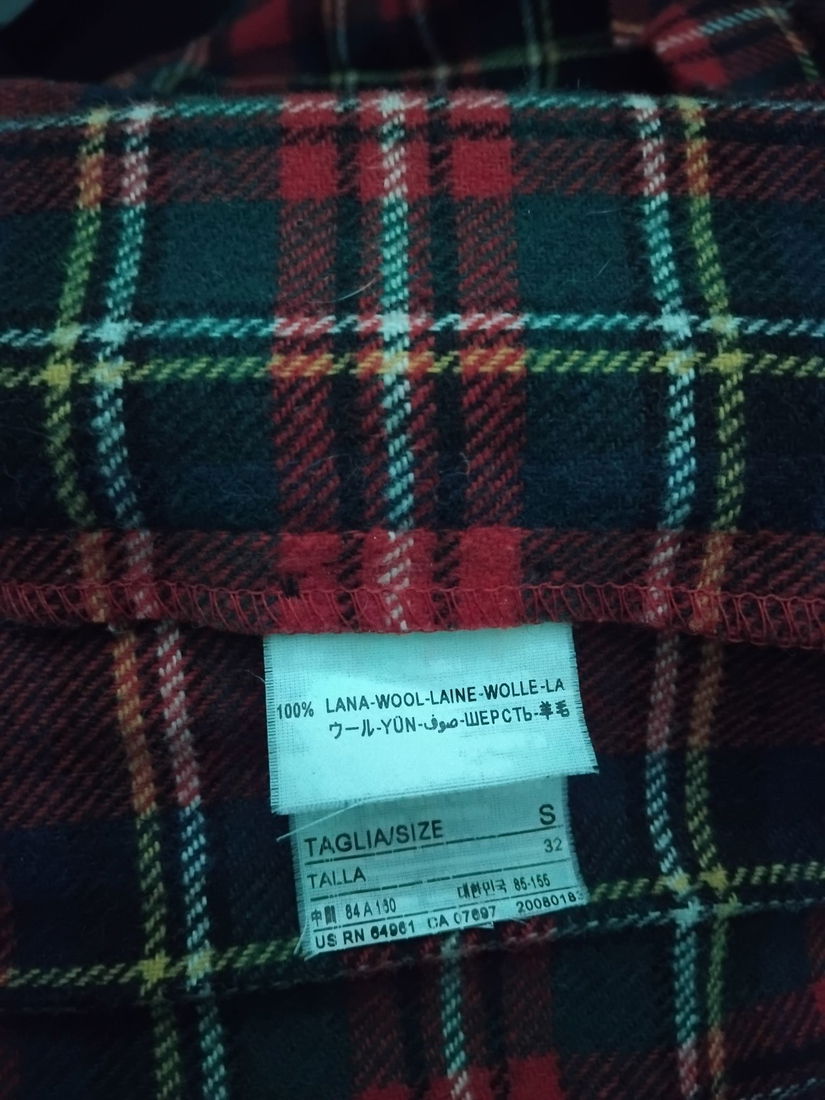 Fusta model kilt, carouri rosualb