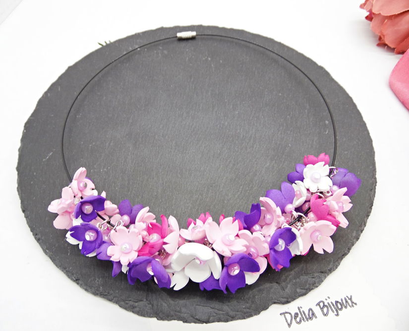 Colier handmade statement cu flori multicolore (cod1349)