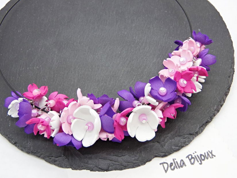 Colier handmade statement cu flori multicolore (cod1349)