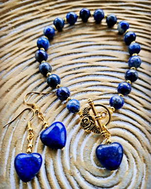 Set bratara și cercei inimi lapis lazuli