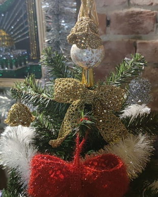Decorațiune handmade pentru bradul de Crăciun, fundiță croșetată Crăciun