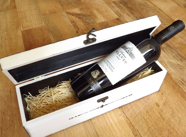 Cutie de vin handmade