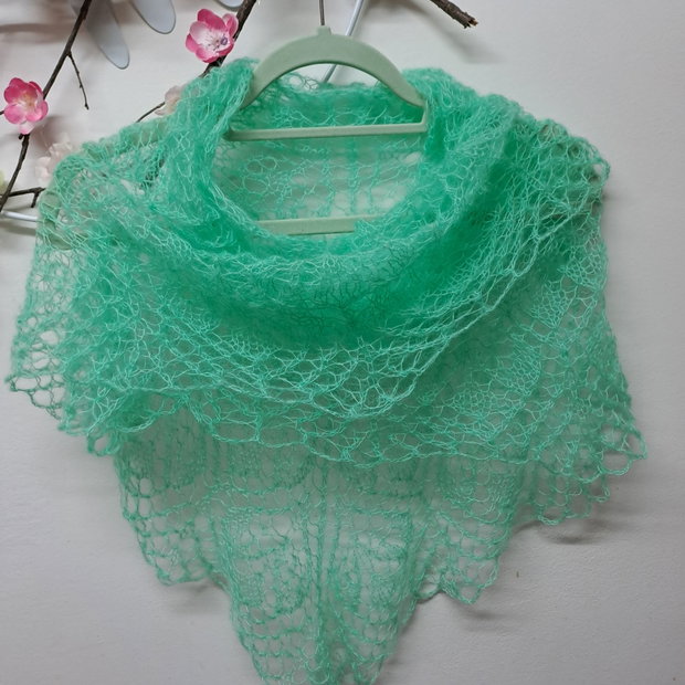 Șal triunghiular verde