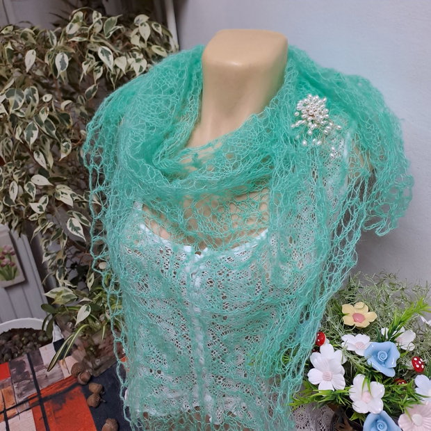 Șal triunghiular verde