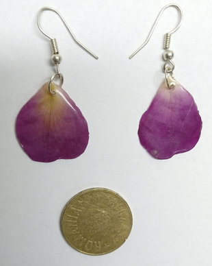 Cercei handmade petala de trandafir