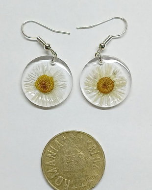 Cercei handmade cu flori presate