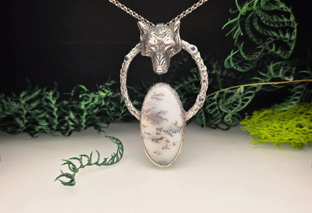 Pandantiv cu opal dendritic ''Wolf Totem''