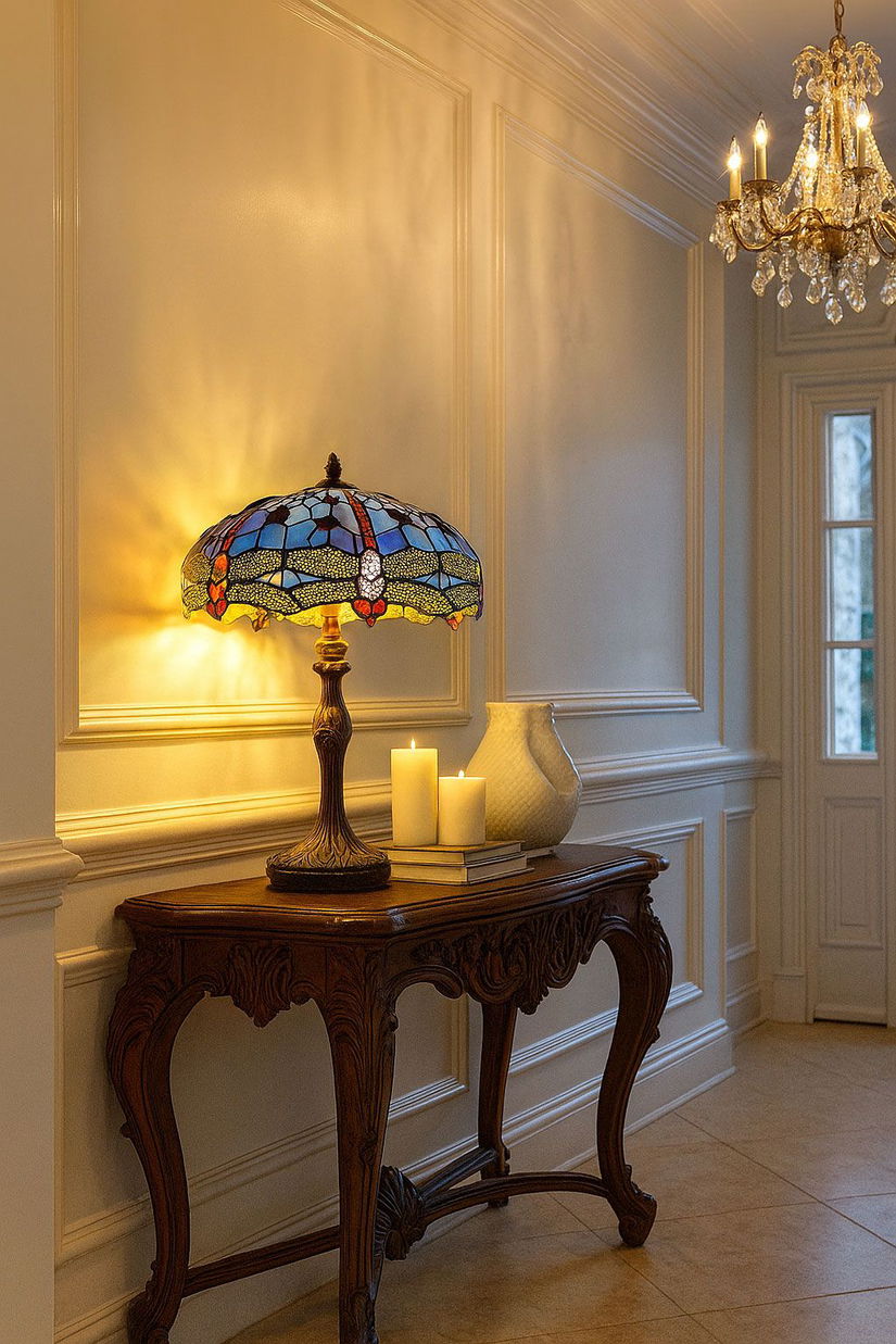 Lampa de masa Tiffany cu abajur libelule