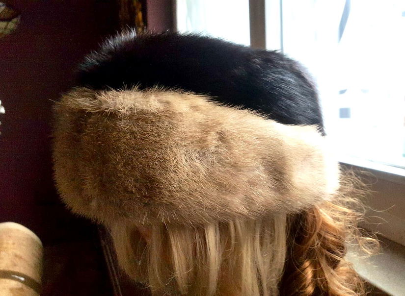 CACIULA DEOSEBITA NURCA NEAGRA SI GRIS MARIME 59/60