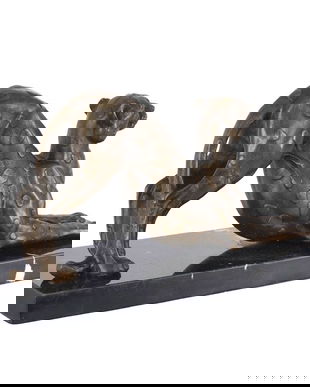 Pantera-statueta Art Deco din bronz cu un soclu din marmura