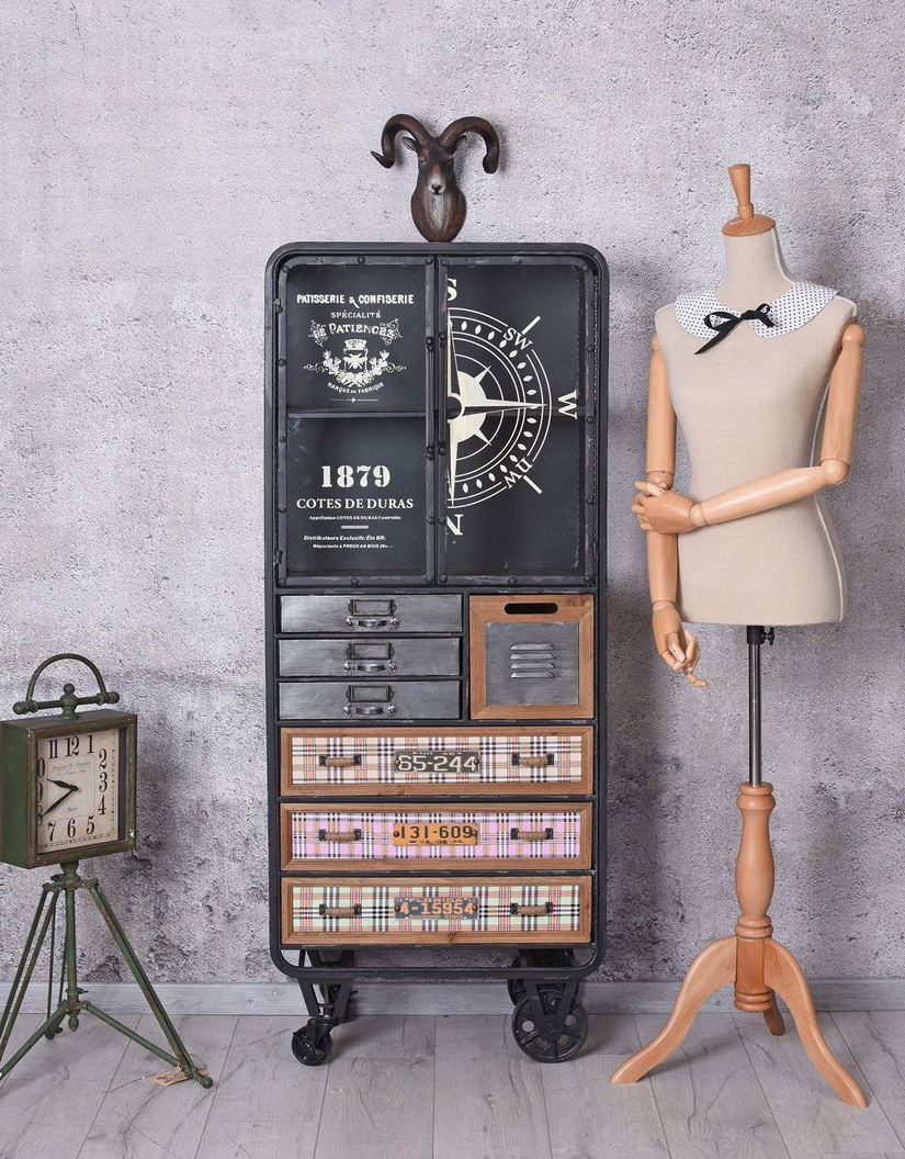 Vitrina industriala din metal si lemn masiv