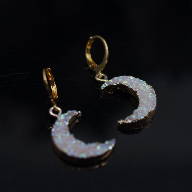 HOLOGRAPHIC MOON Cercei luna, din inox si rasina, cercei lungi, cercei statement, cercei handmade