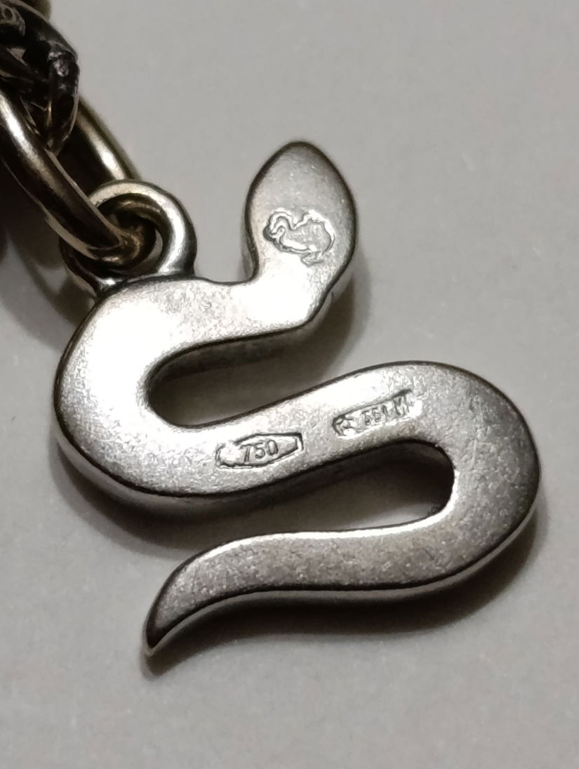 Bijuterii de colecție dodo pomellato autentice Italia ,aur alb 18 k diamante 0.10k