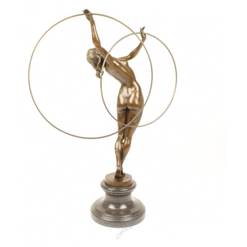 Dansatoare hulahop - statueta din bronz pe un soclu din marmura