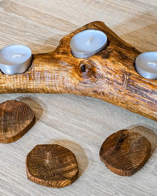 Suport Lumânări Rustic din Lemn Natural Unicat - Lucrat manual, 3 Locuri