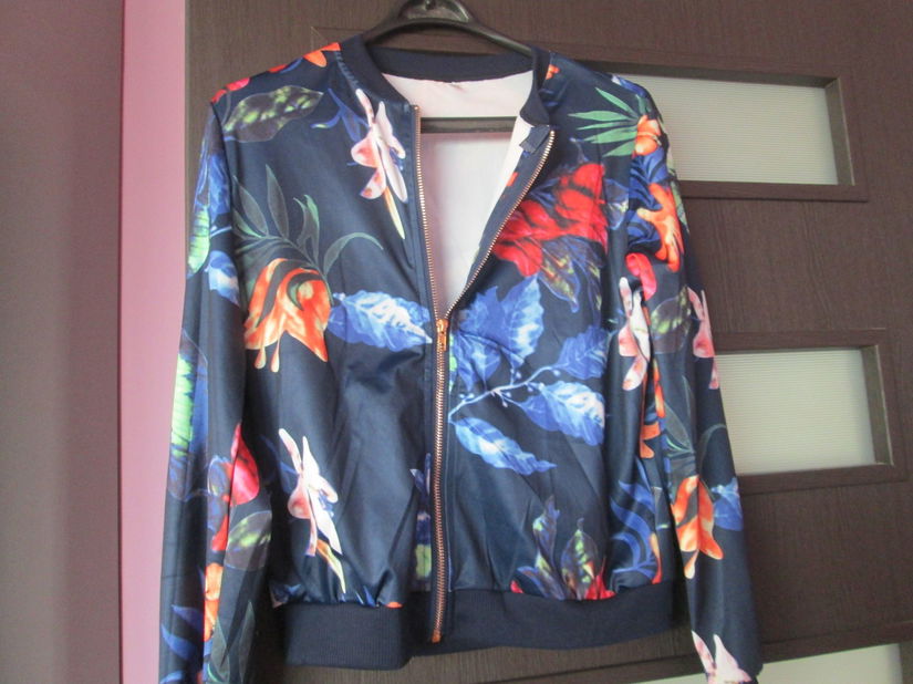 bluza cu flori dame M