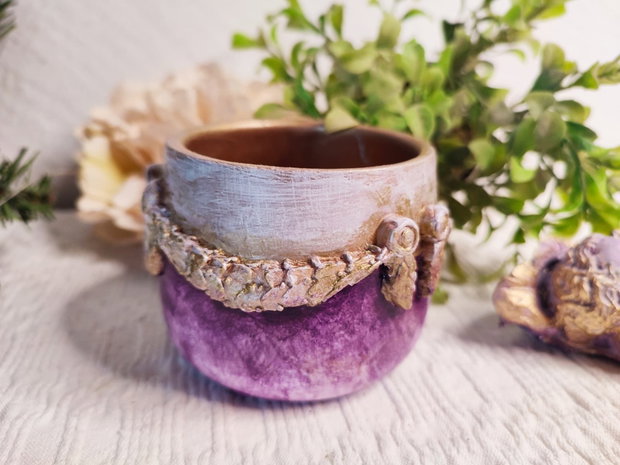 Vas ceramic decorativ Taina violetului antic
