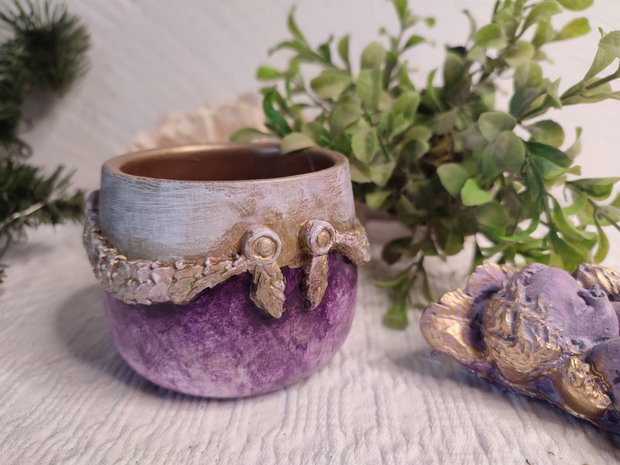 Vas ceramic decorativ Taina violetului antic
