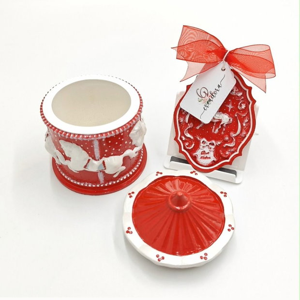 Set decorativ de Craciun pictat manual, carusel rosu alb, 4556