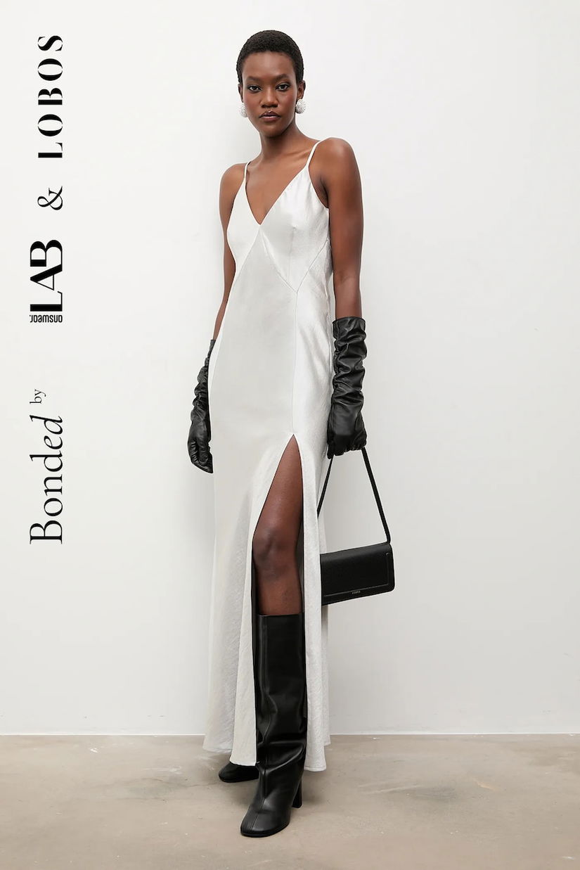 Bonded by Answear.LAB & LOBOS rochie culoarea argintiu, maxi, evazati