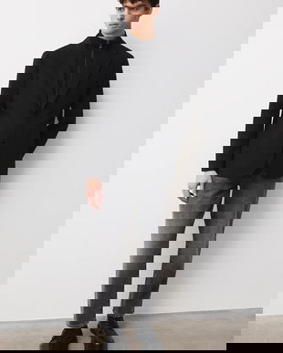 Medicine sacou culoarea negru