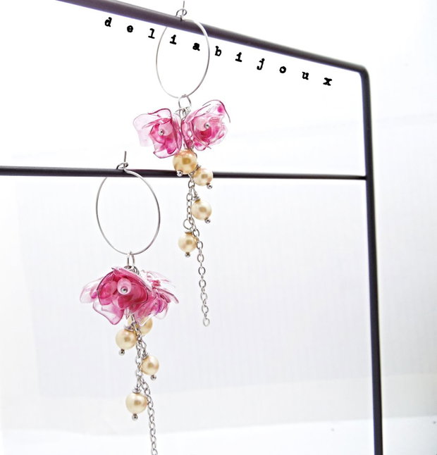 Cercei statement handmade unicat - PET-uri (plastic) reciclate - flori (cod1353)