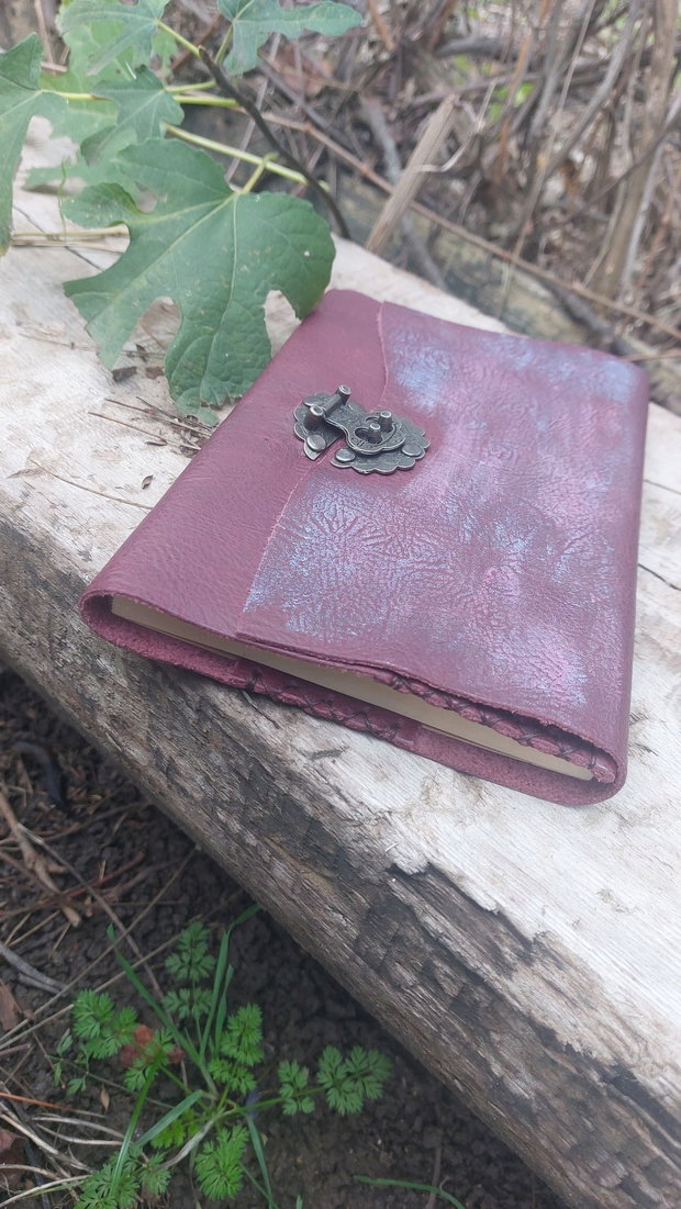 Agenda cu coperta din piele naturala