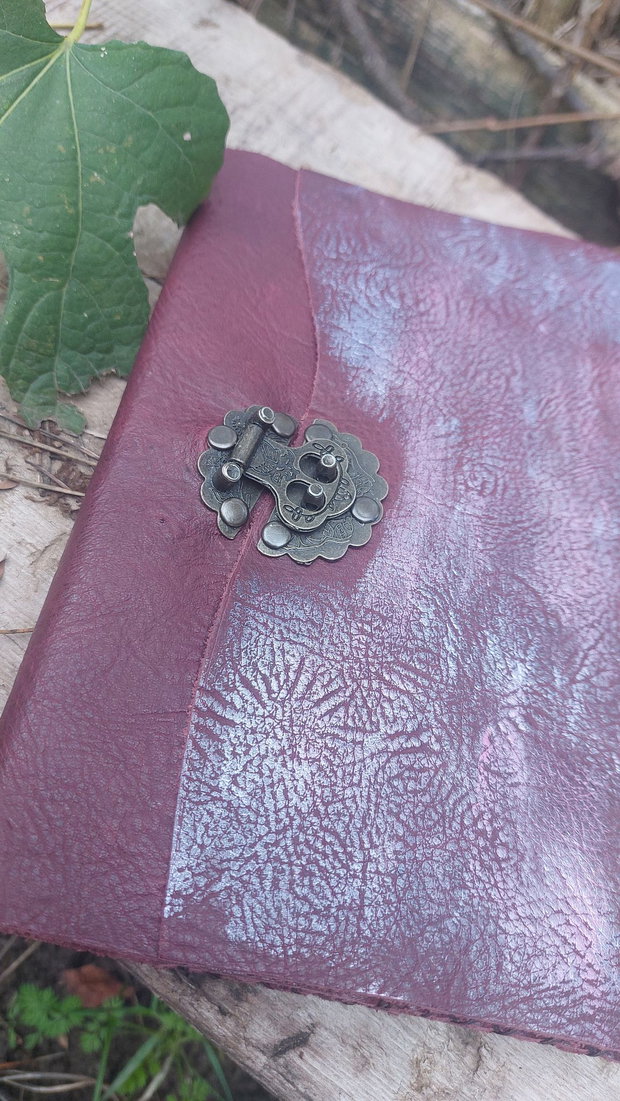 Agenda cu coperta din piele naturala