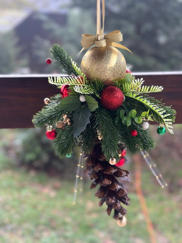 Decor suspendat Crăciun Pinecone Gold Elegance