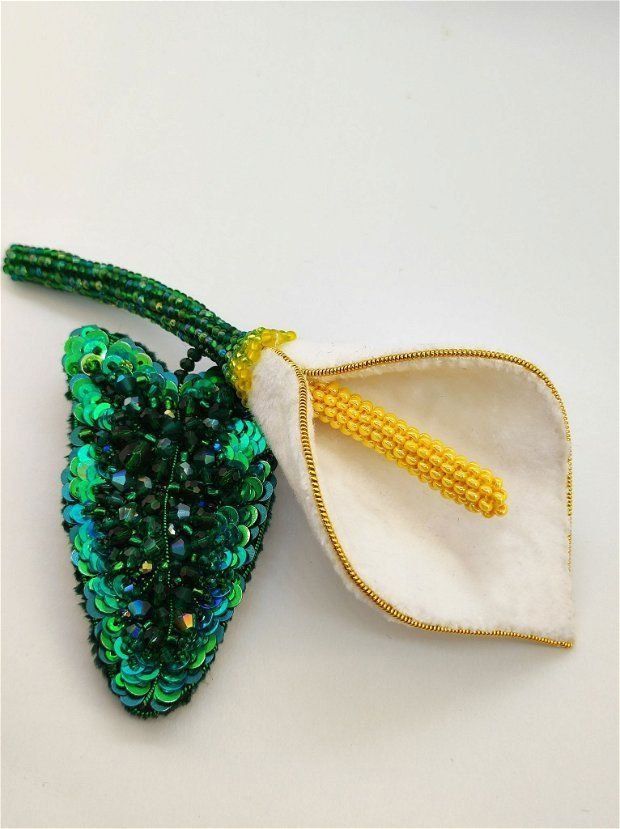 Broșa Calla alba