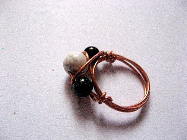 inel de cupru cu howlite si goldstone 50854