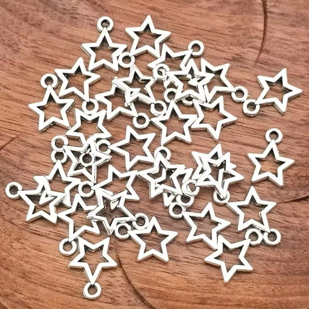 Pentagramă metalică