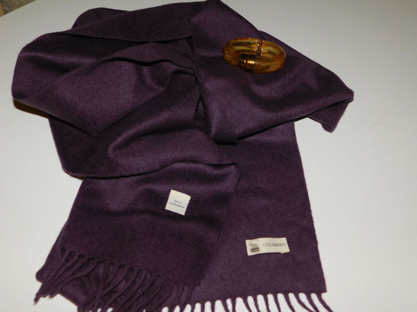 Esarfa noua casmir  100 % Italia , bratara noua  deosebita