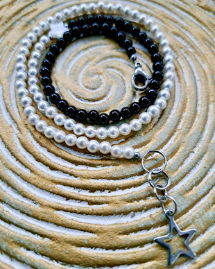 Colier CHOKER perle albe de Mallorca & onix negru