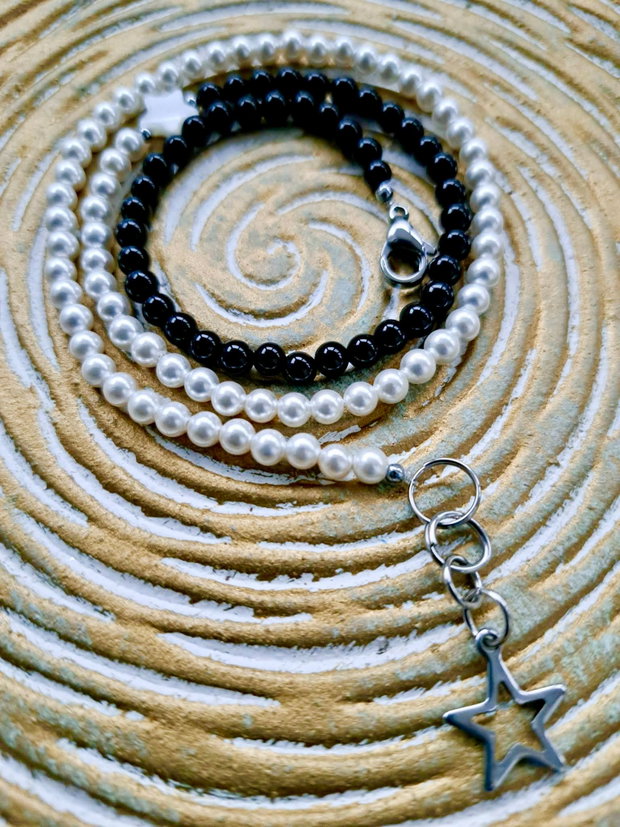 Colier CHOKER perle albe de Mallorca & onix negru