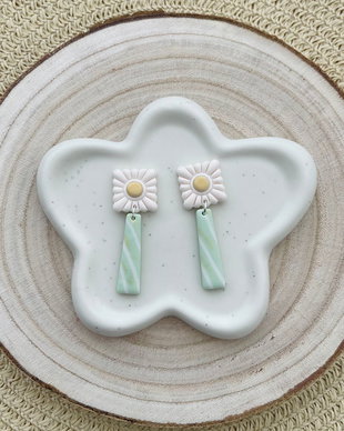 Cercei din lut polimeric MINT DAISY #C0072