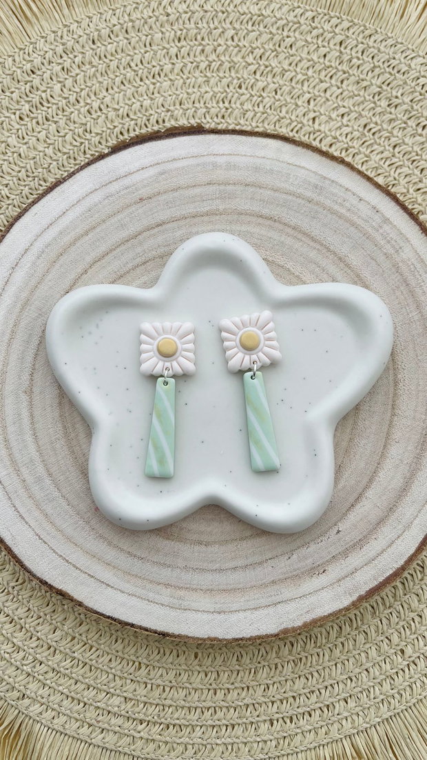 Cercei din lut polimeric MINT DAISY #C0072