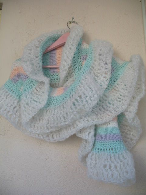 Accesoriu tricotat/crosetat