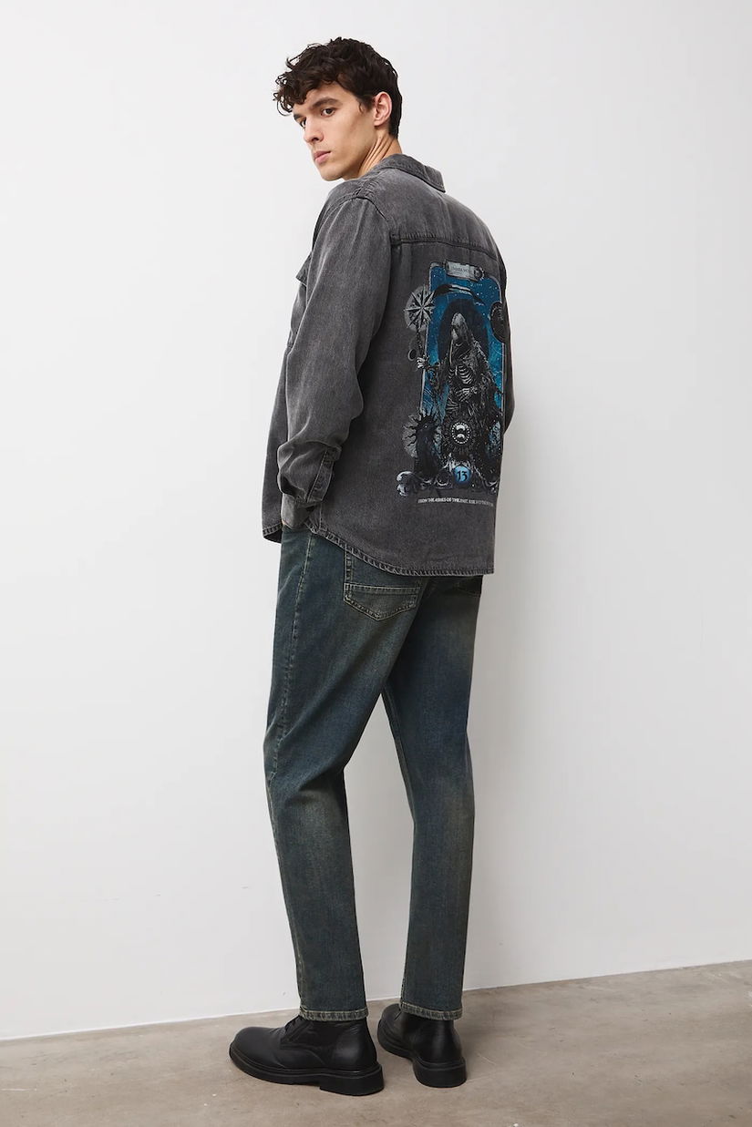 Medicine camasa jeans culoarea gri, cu guler clasic, relaxed