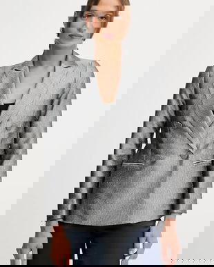 Pedro del Hierro sacou culoarea verde, cu două rânduri de nasturi, uni, 6752174