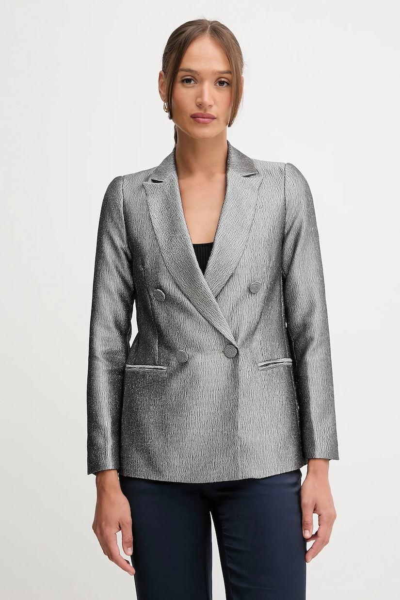 Pedro del Hierro sacou culoarea verde, cu două rânduri de nasturi, uni, 6752174