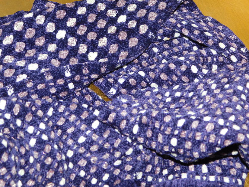 Set nou fular cu manusi , colorit elegant .