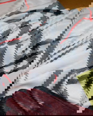 Esarfa noua casmir,   etichete atasate,eleganta, manusi noi piele  naturala cadou