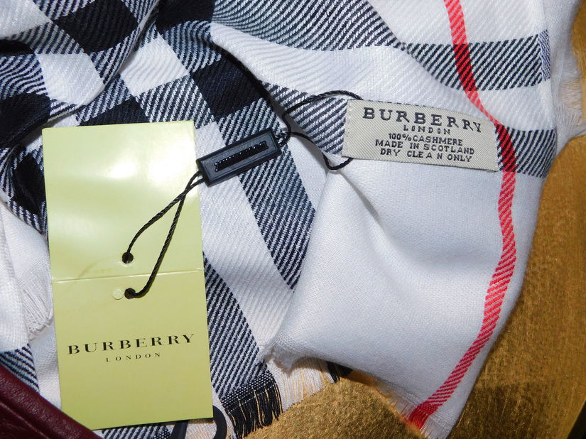 Esarfa noua casmir, etichete atasate,eleganta, manusi noi piele naturala cadou