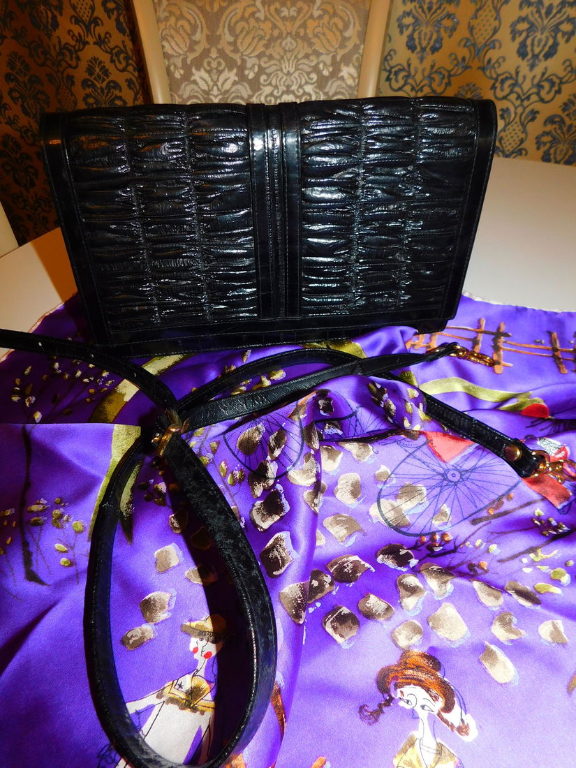 Poseta eleganta  plic/ umar/ vintage , piele  calitate extra,  cadou esarfa matase naturala