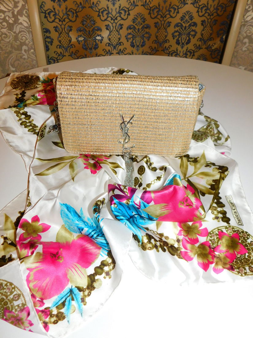 Geanta noua, esarfa noua designer , matase naturala , cadou