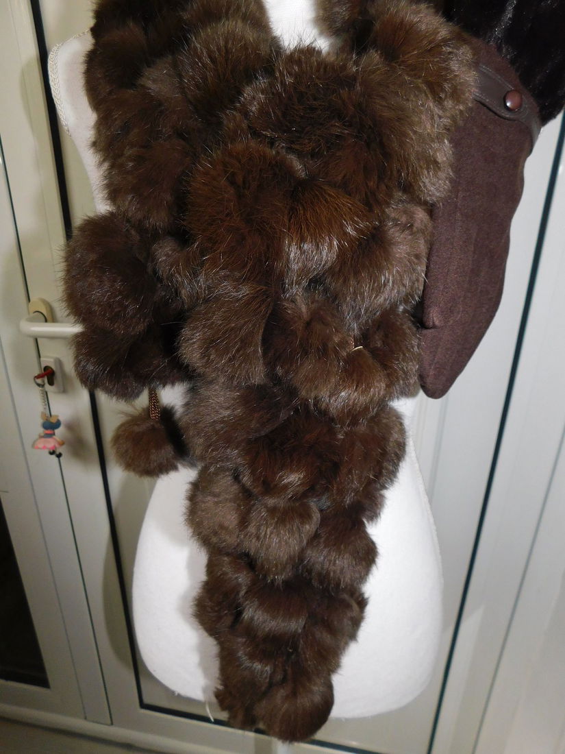 Sal blana naturala iepure. superb, manusi  noi asortate , cadou