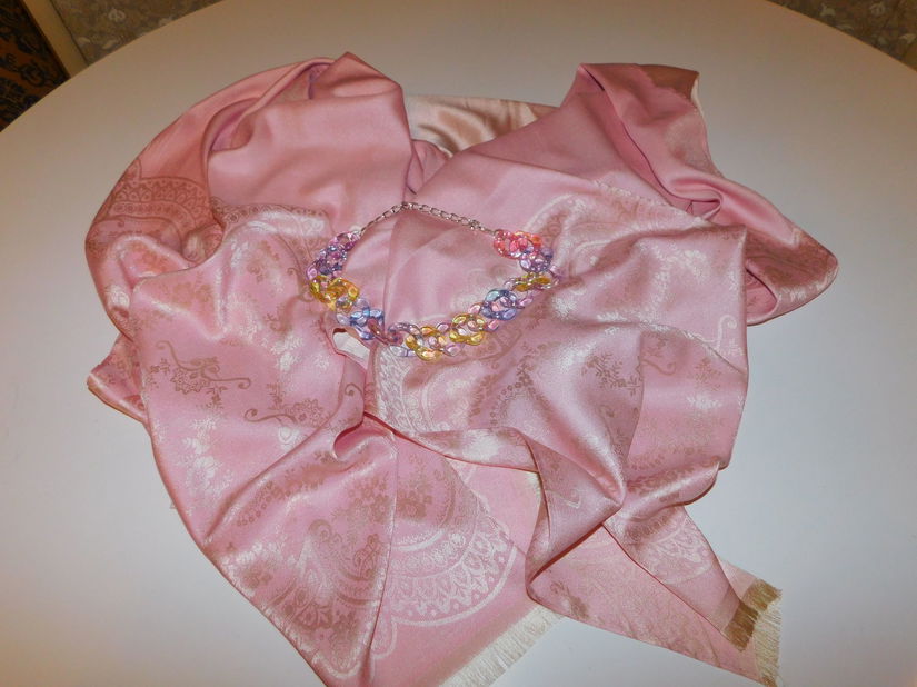 Esarfa noua matase naturala deosebita, colier fashion asortat, cadou