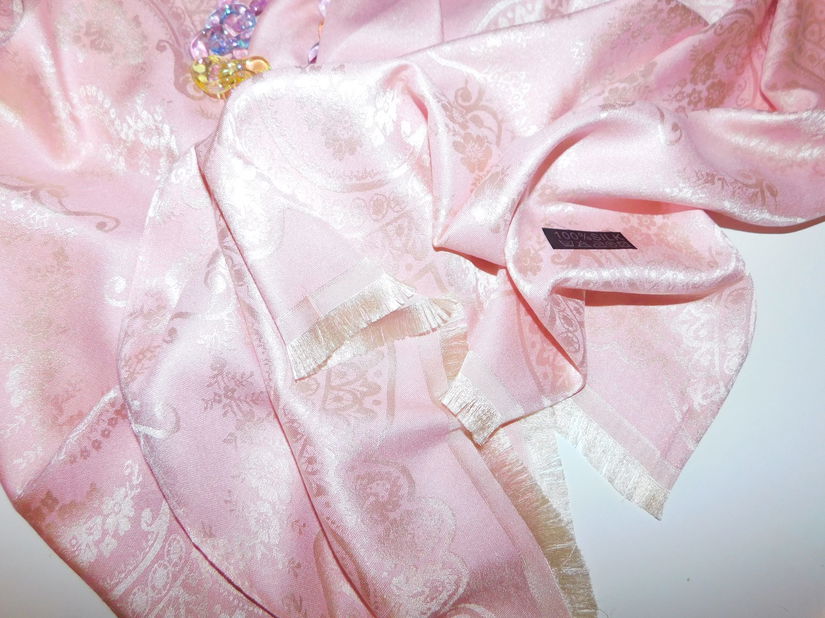 Esarfa noua matase naturala deosebita, colier fashion asortat, cadou