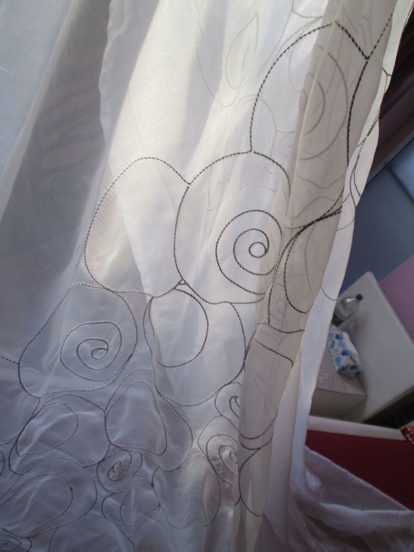 3 perdele albe lungi